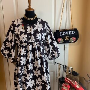 Marimekko Monochrome Floral Pattern